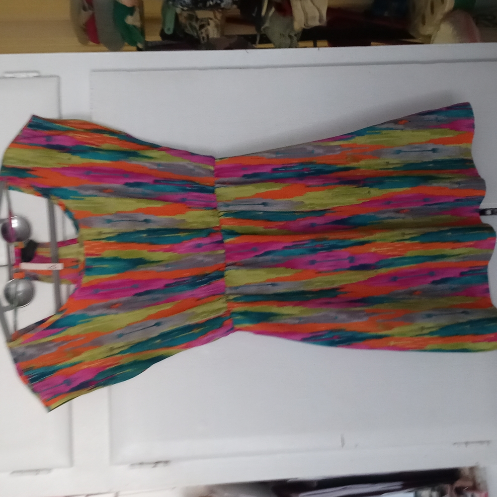 Gorgeous vibrant dress
